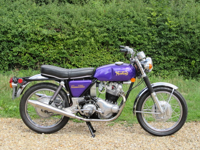Norton 750 Commando