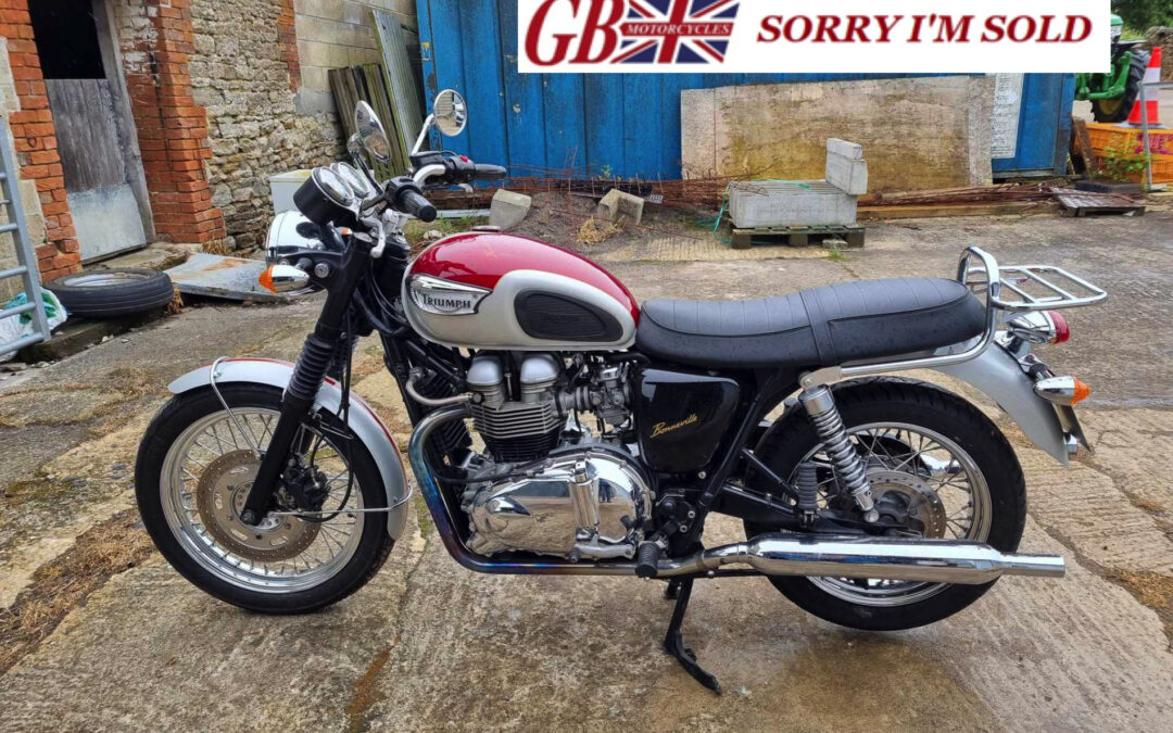 2006 Triumph T100 Bonneville – Red/Silver