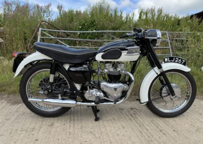 1958 Triumph T110 – Black & Ivory