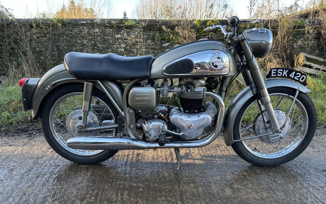 1957 Norton 99 Featherbed