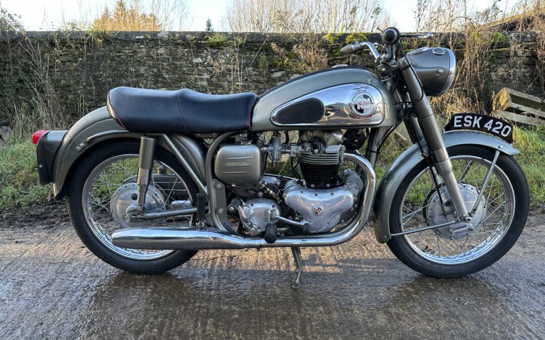 1957 Norton 99 Featherbed