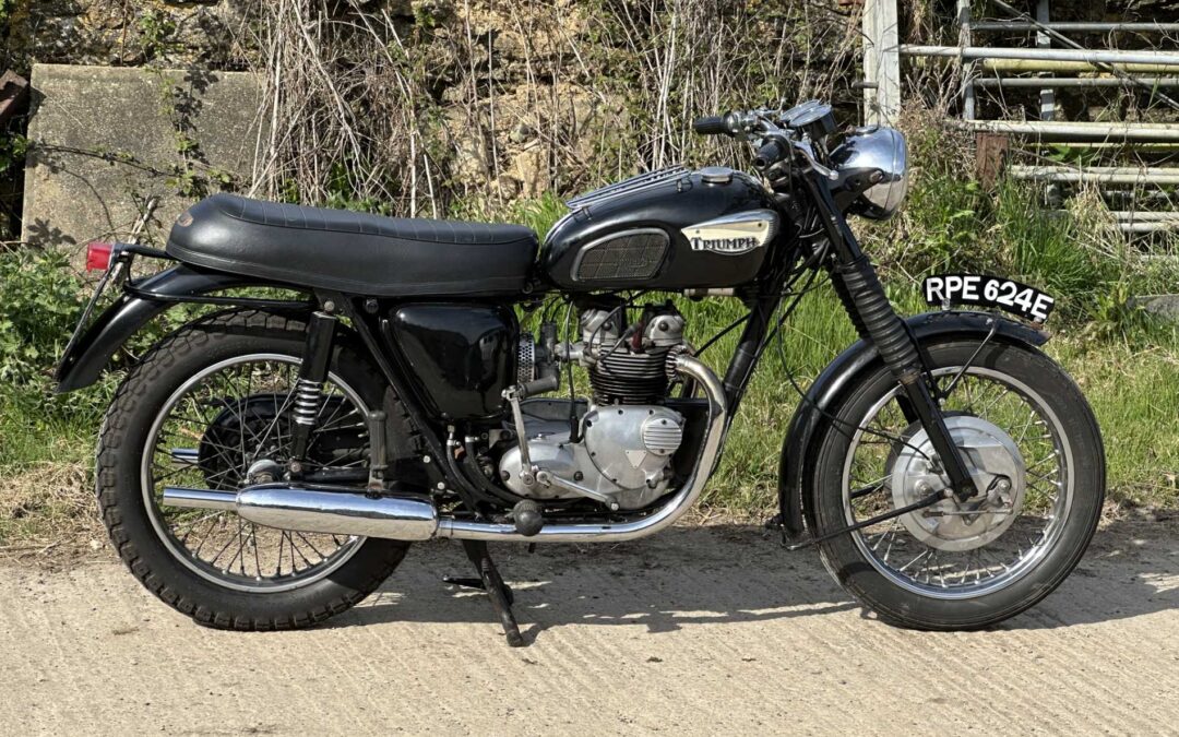 1967 Triumph T90