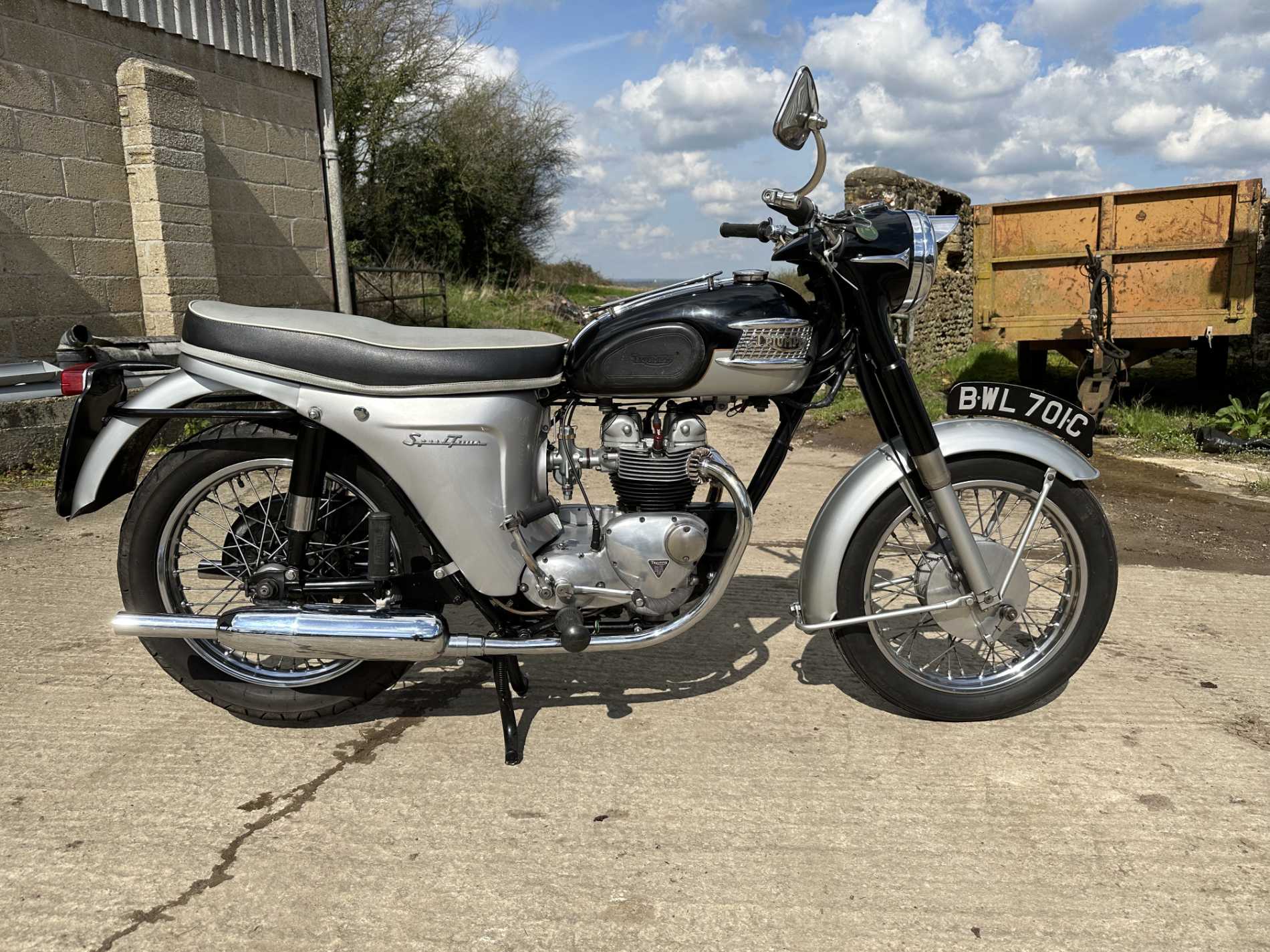 1965 Triumph 5TA Speed Twin_001