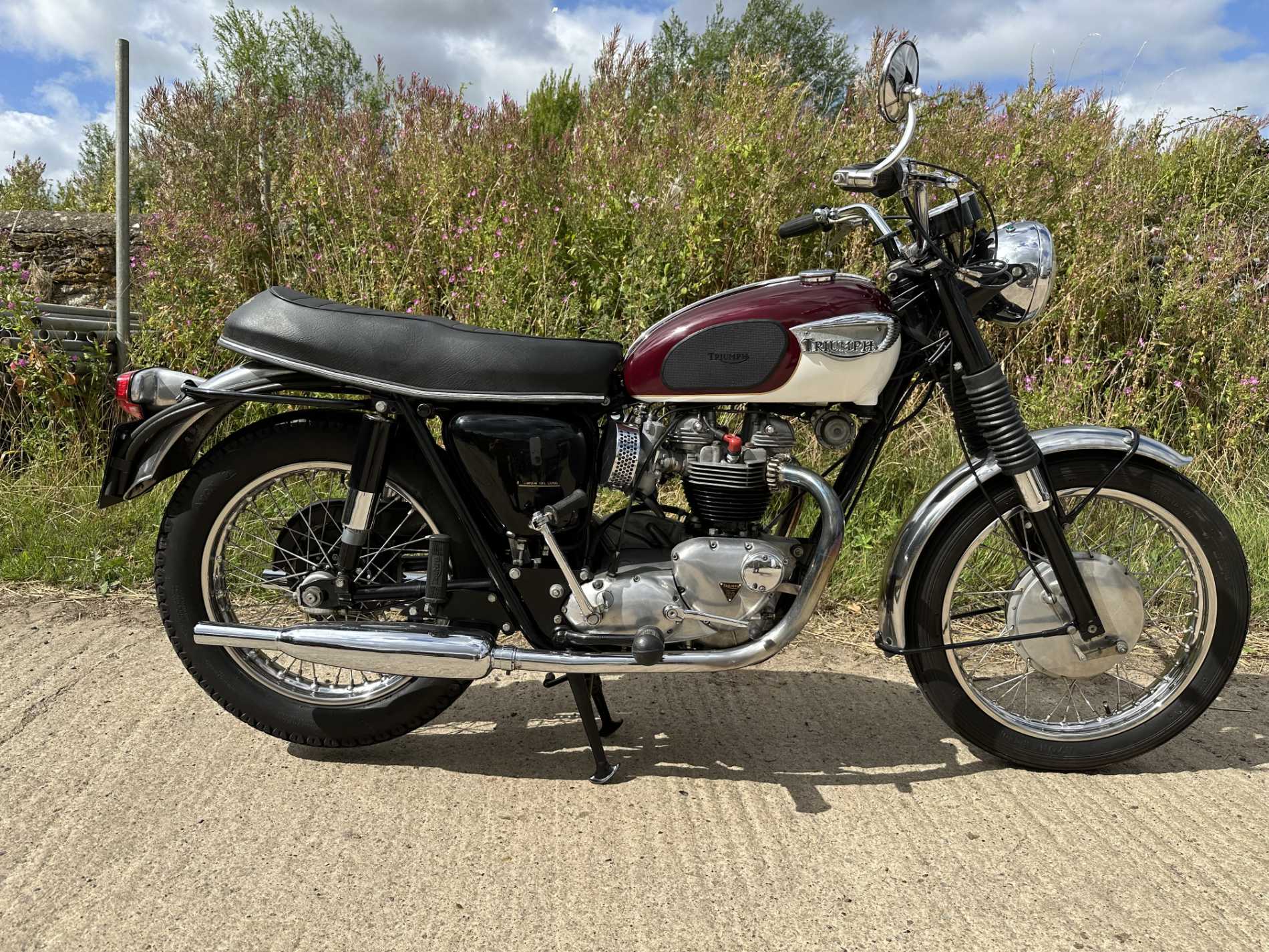 1967 Triumph T120R Bonneville_001