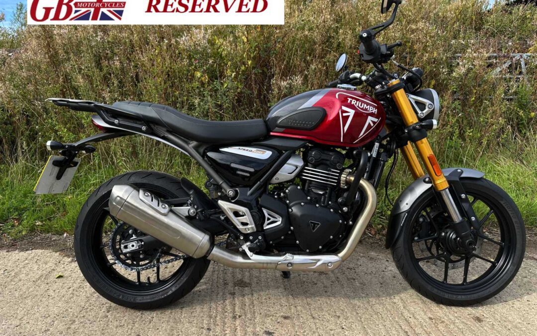 2024 Triumph Speed 400 – 400cc ’74 Plate